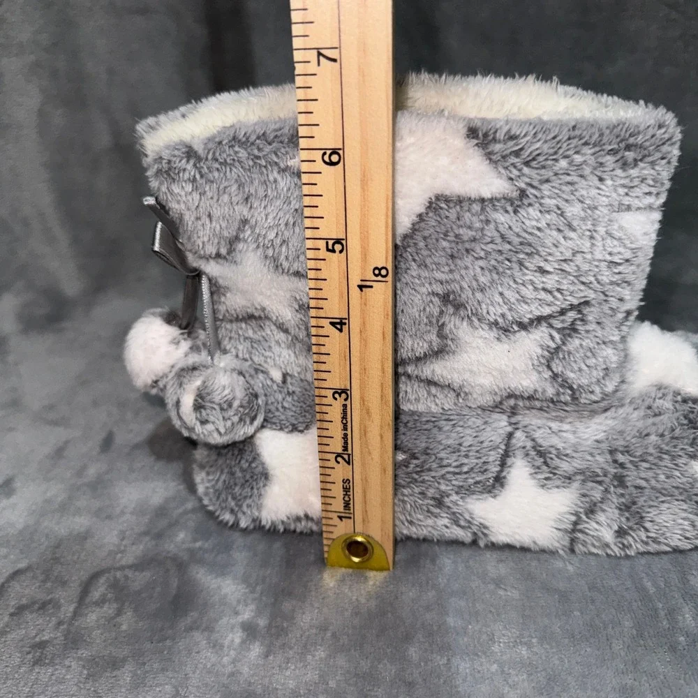 Jessica Simpson Girls Star Print Slipper Boots XL 4-5 Grey Faux Fur Trim